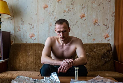 Мужчина с зависимостью от спайса